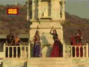 इन रे आंगनीये है सखी केई नर खेलन आया ओ