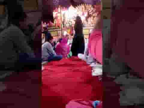 लाल चोला चुनर है सितारों जड़ी माता भजन लिरिक्स