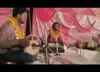 दुख दर्द यहाँ सहता है सच बोलने वाला