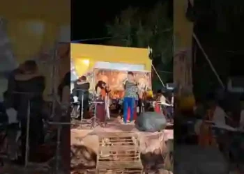 मंदिर बड़ो महान रे